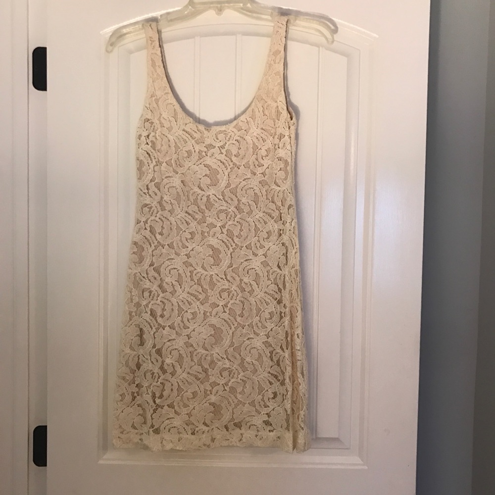 Tart lace sheath dress size XS